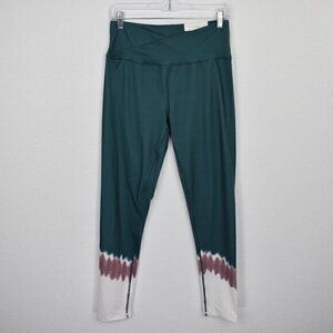 Maurices Luxe Ultra High Rise Legging Size‎ Medium New with Tags no hole/stains